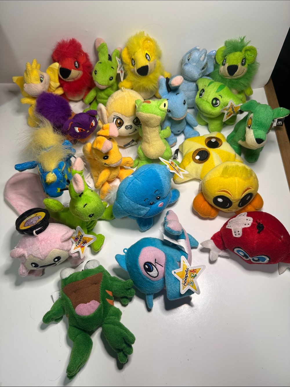 Huge lot of Neopets 2004 ish McDonalds plush small toys collectors